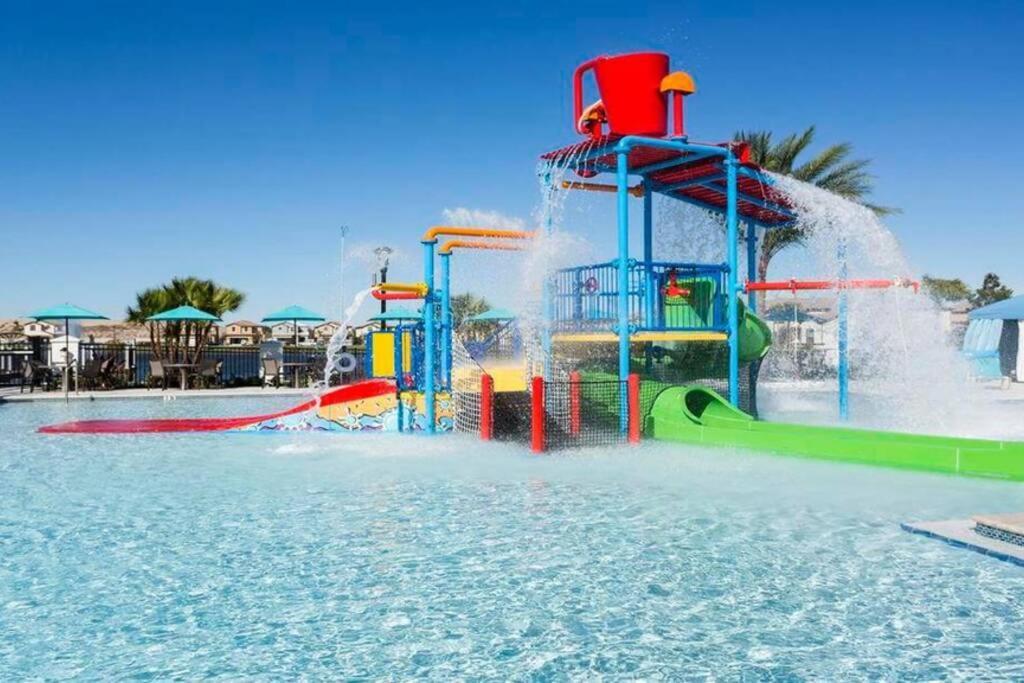 Stylish Cozy Family Getaway With Private Pool And Lake View Kissimmee Eksteriør bilde