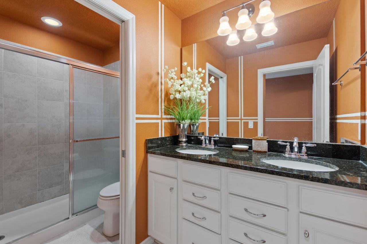 Stylish Cozy Family Getaway With Private Pool And Lake View Kissimmee Eksteriør bilde