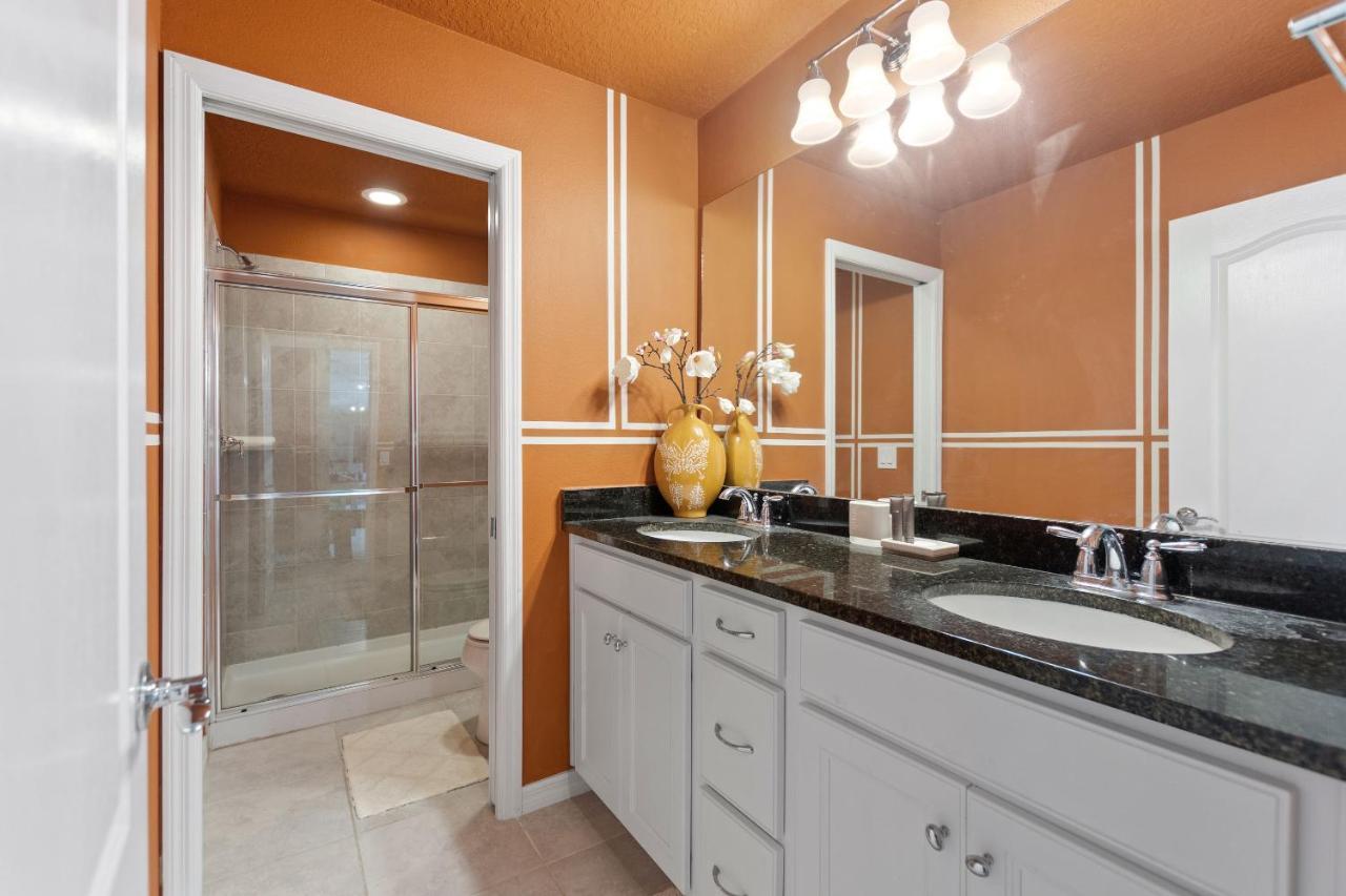 Stylish Cozy Family Getaway With Private Pool And Lake View Kissimmee Eksteriør bilde